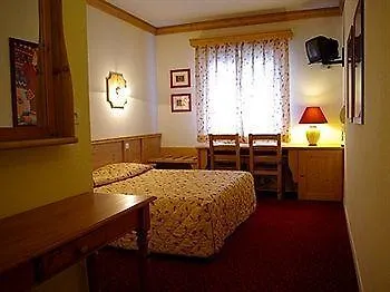 Les Terrasses Szálloda 3*